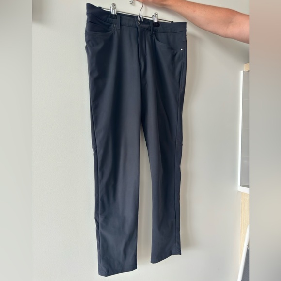 Lululemon ABC pants - like new! - Picture 7 of 10
